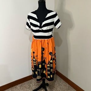 Super cute Halloween dress 🎃🦇